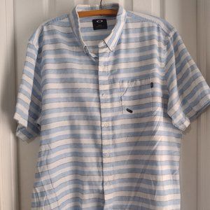 Men's O Size XL  Button down shirt Short Sleeves